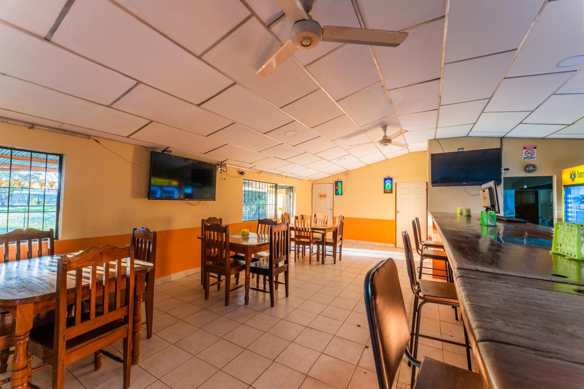 El Cocobolo Food&Rest Room 6 Bed And Breakfast Wifi Ac Pkg Gratis Liberia Dış mekan fotoğraf