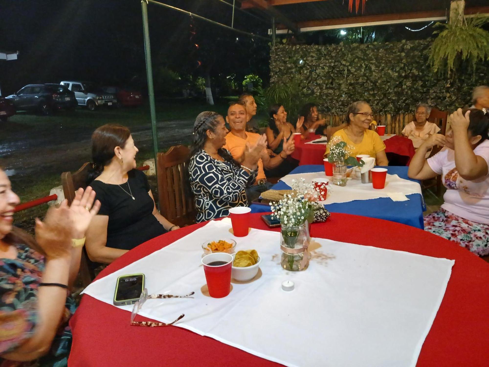 El Cocobolo Food&Rest Room 6 Bed And Breakfast Wifi Ac Pkg Gratis Liberia Dış mekan fotoğraf
